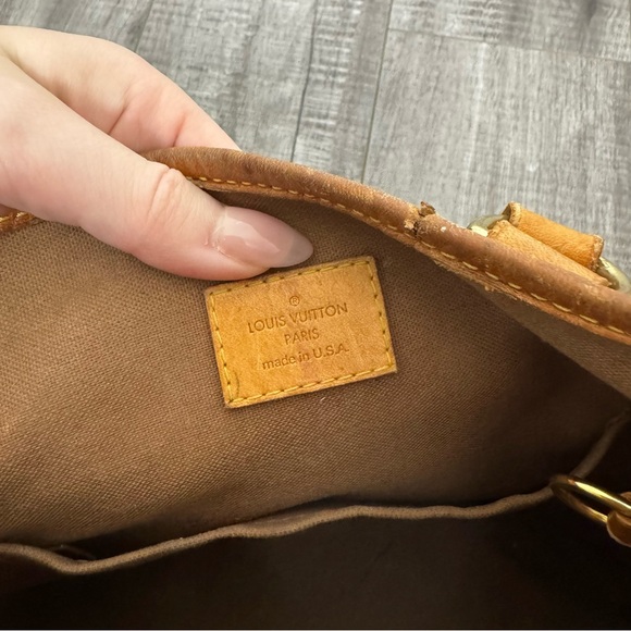 Louis Vuitton 2005 Batignolles Vertical Pm Brown Monogram Bag w/ Strap - Picture 5 of 14